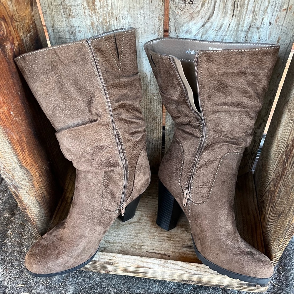 WhiteMT Heeled Boots - Picture 6 of 9